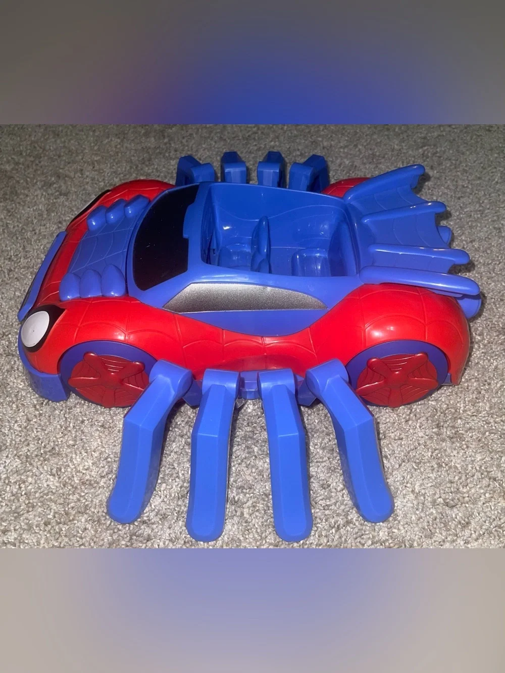 Hasbro Spider-Man Web crawler car red blue